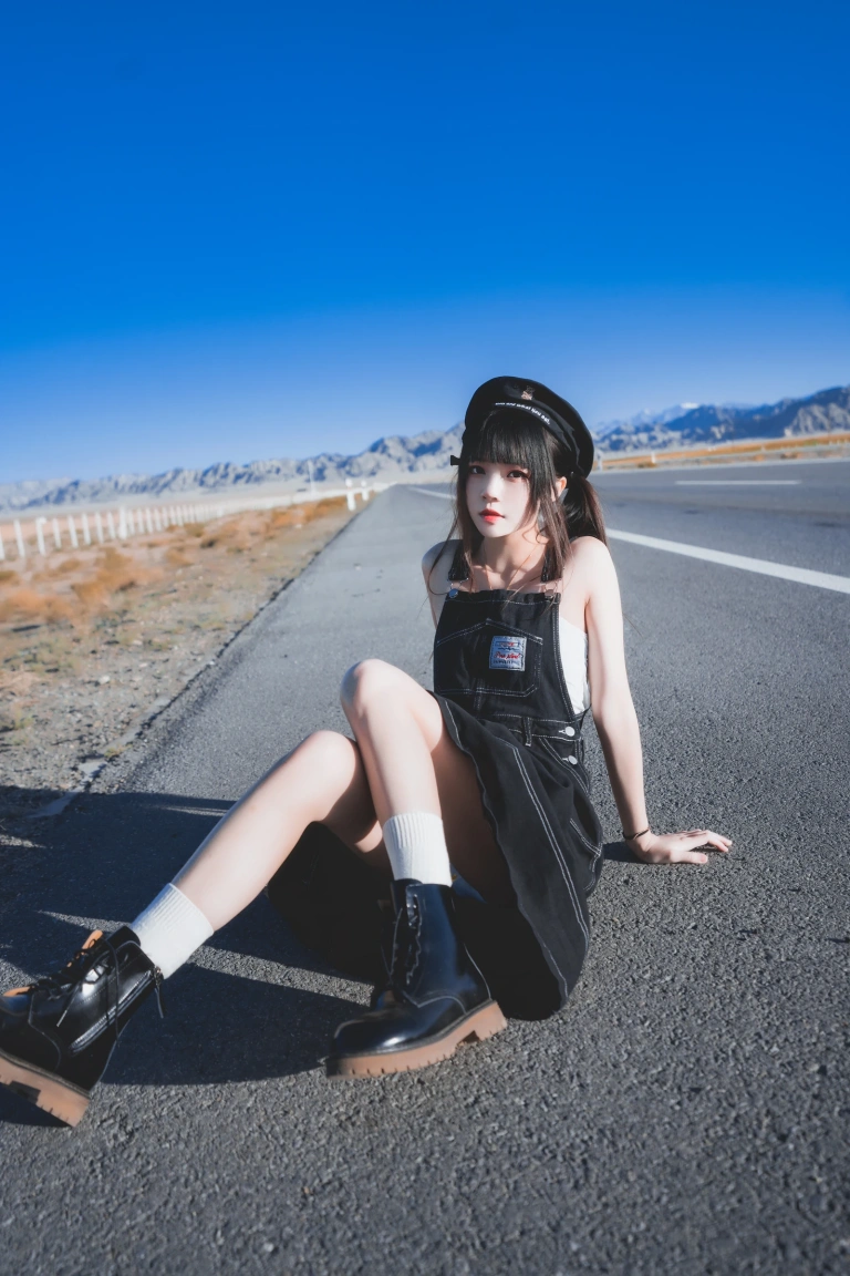 桜桃喵《果夏 遥》主题写真：20张全套美图