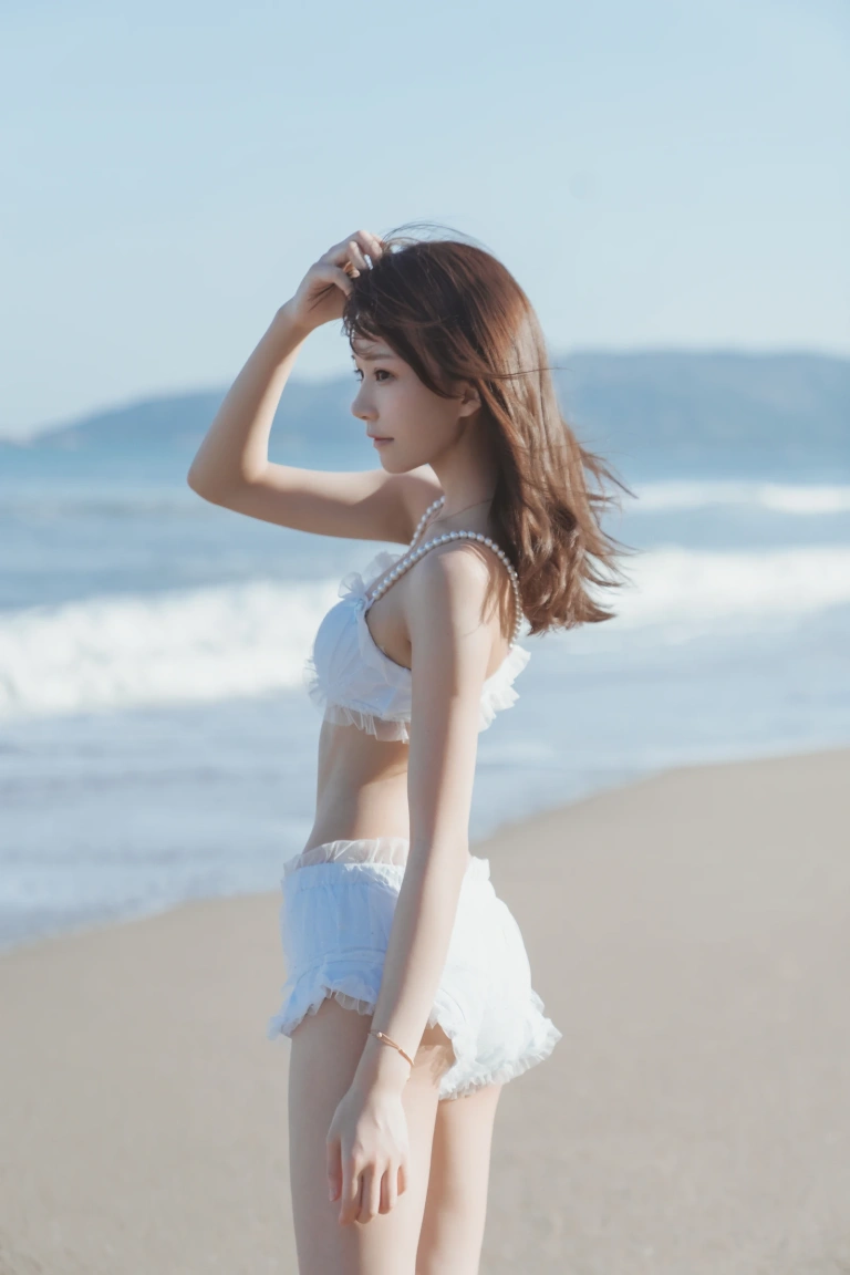 桜桃喵《果夏 小珍珠》主题写真：12张全套美图