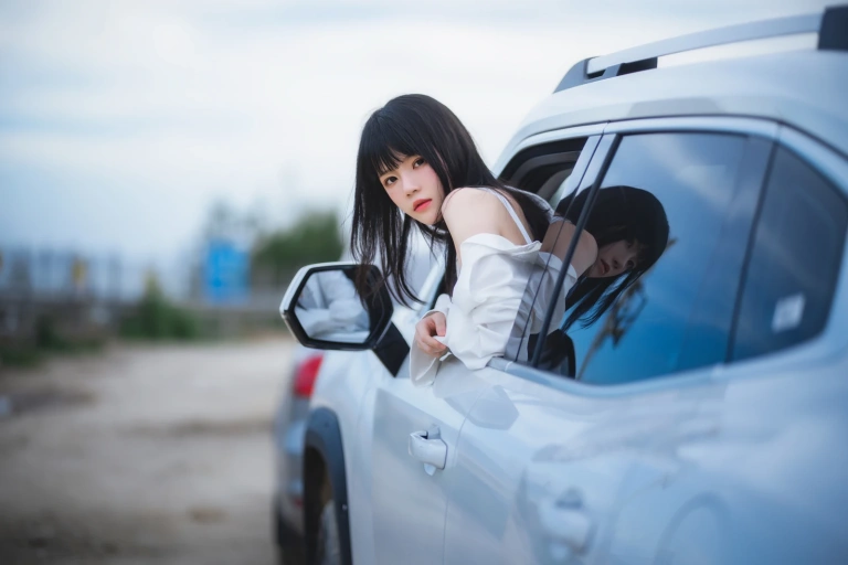 桜桃喵《车车》主题写真：15张全套美图