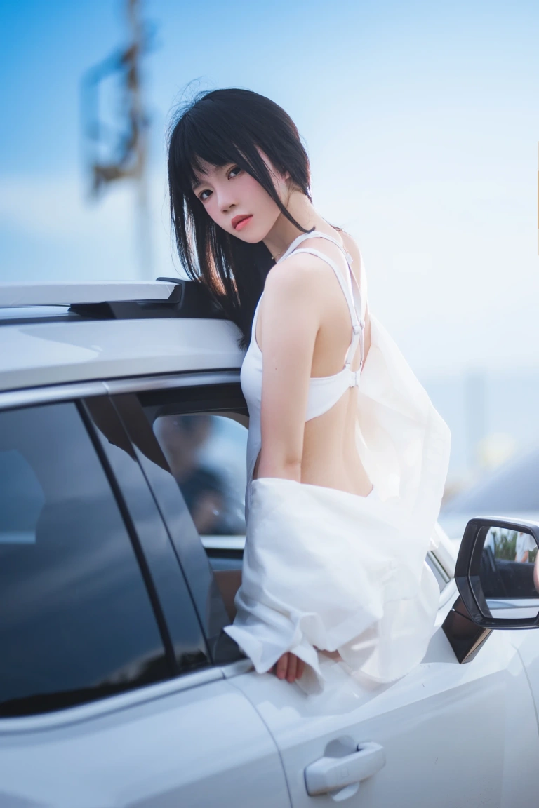 桜桃喵《车车》主题写真：15张全套美图
