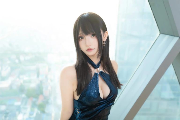 神楽坂真冬《第五季 序号17：《蓝衣旗袍》》主题写真：75张全套美图，含2个视频