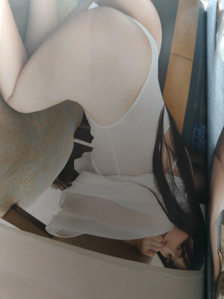 桜井宁宁《实体本 私人秘书》主题写真：74张全套美图