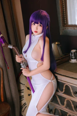 日奈娇(椎名莜)《菲伦》主题写真：100张全套美图