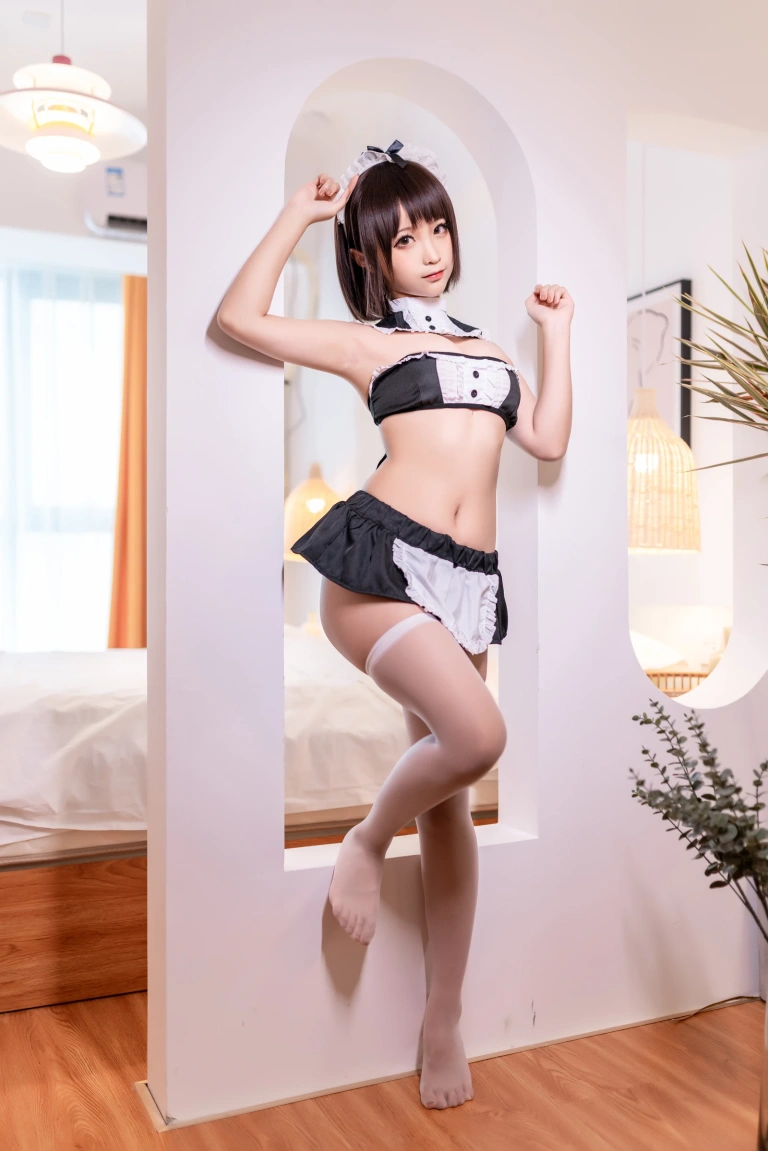蠢沫沫《沫沫真爱版 撩汉女仆》主题写真：40张全套美图