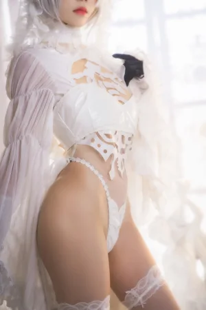 桜桃喵《2b花嫁》主题写真：69张全套美图
