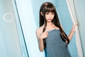 蠢沫沫《沫沫真爱版 灰浴巾》主题写真：40张全套美图