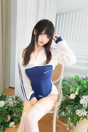 神楽坂真冬《第五季 序号19：《夏日泳装》》主题写真：75张全套美图，含2个视频