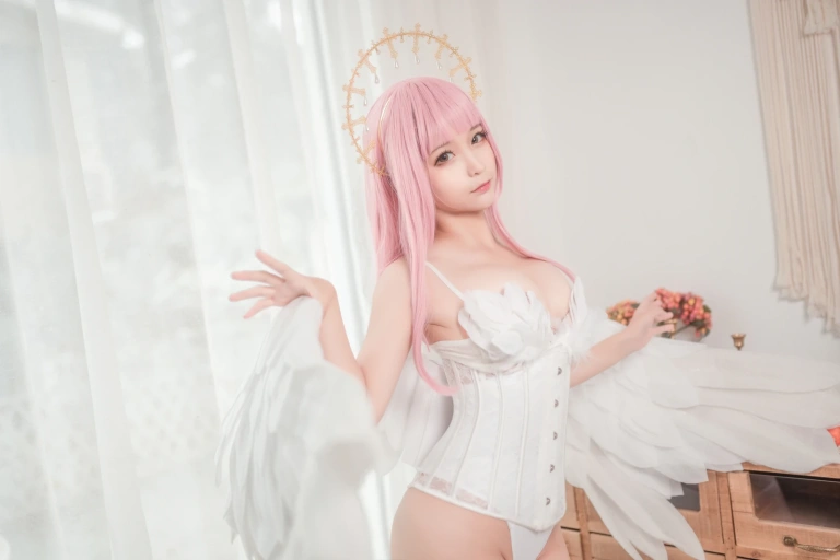 蠢沫沫《沫沫真爱版 光天使》主题写真：45张全套美图