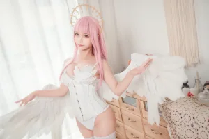 蠢沫沫《沫沫真爱版 光天使》主题写真：45张全套美图