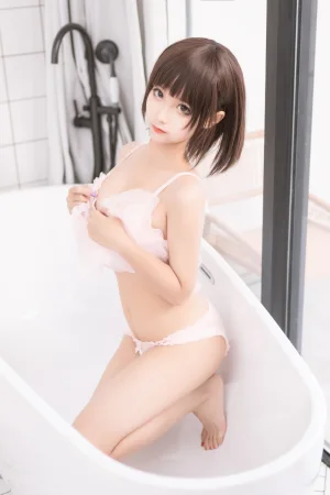 蠢沫沫《沫沫真爱版 粉纱》主题写真：40张全套美图