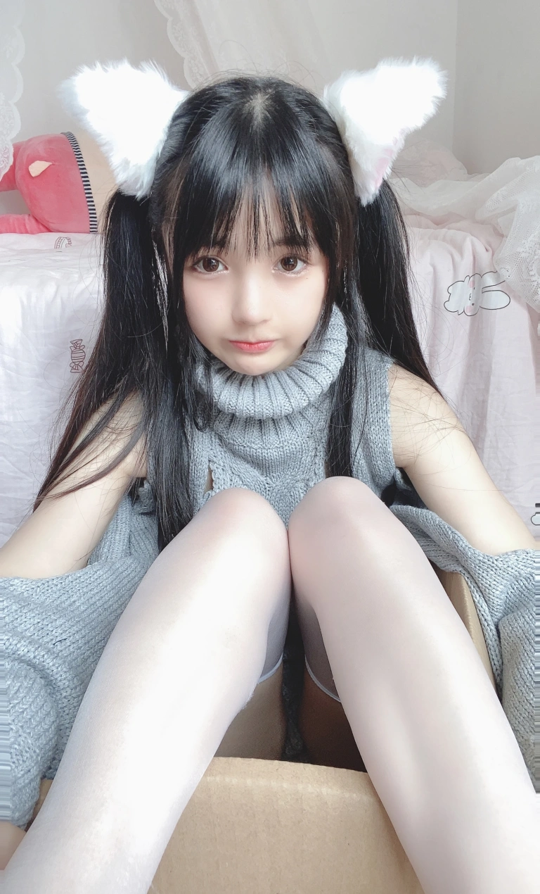 桜井宁宁《白猫》主题写真：50张全套美图，含1个视频