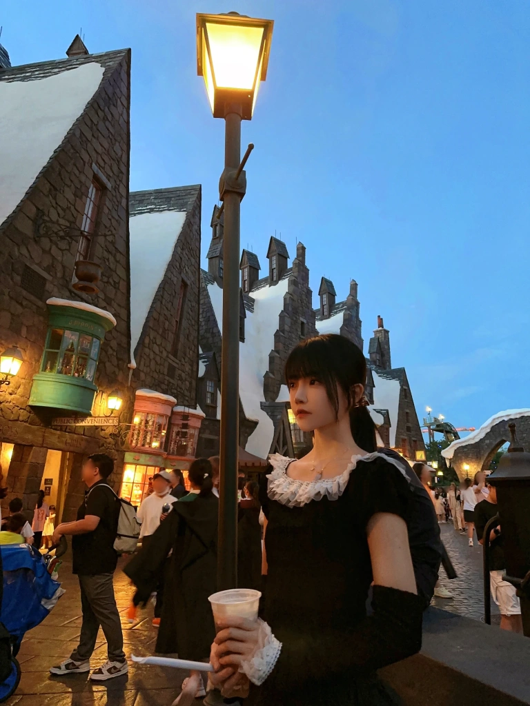 桜桃喵《灰丝》主题写真：14张全套美图