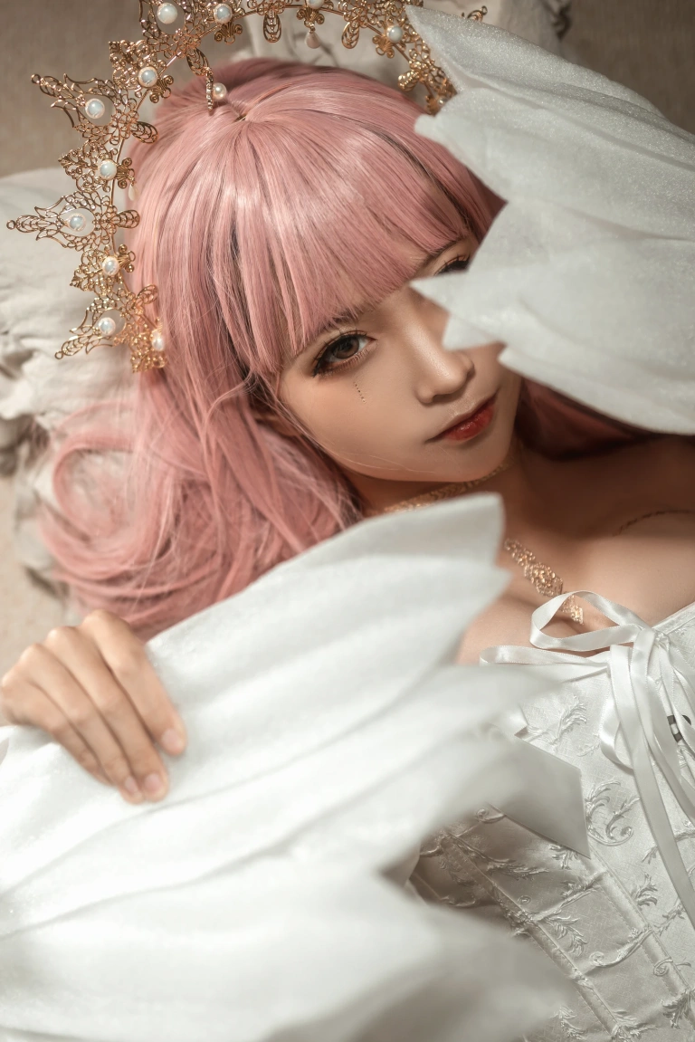 蠢沫沫《沫沫真爱版 圣天使》主题写真：40张全套美图