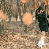 蠢沫沫《沫沫真爱版 秋季JK》主题写真：19张全套美图
