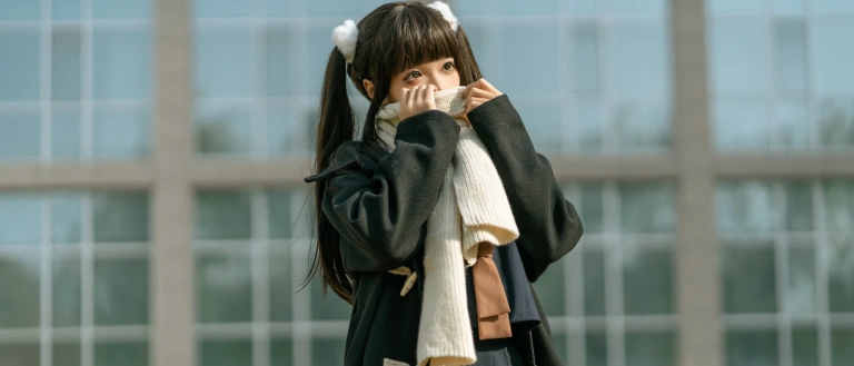 蠢沫沫《沫沫真爱版 秋季JK》主题写真：19张全套美图