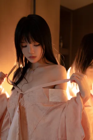 桜桃喵《拢花》主题写真：23张全套美图