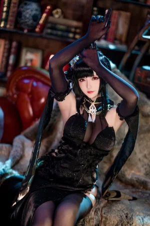 星之迟迟《《Darling》 镇海 奇奢华苑》主题写真：85张全套美图，含1个视频