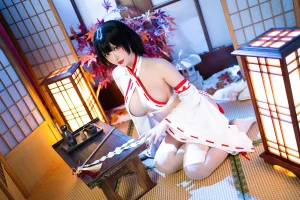 星之迟迟《2022年正片合集 新春巫女》主题写真：60张全套美图