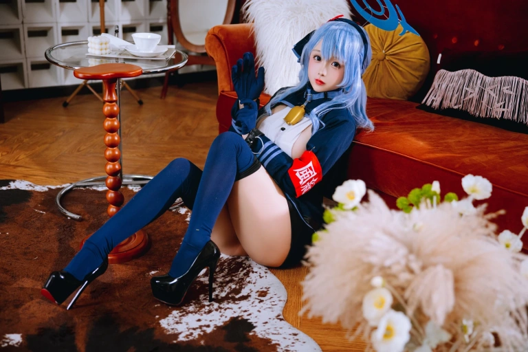 日奈娇(椎名莜)《天雨亚子》主题写真：107张全套美图