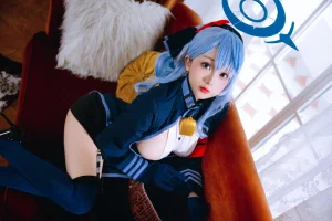 日奈娇(椎名莜)《天雨亚子》主题写真：107张全套美图