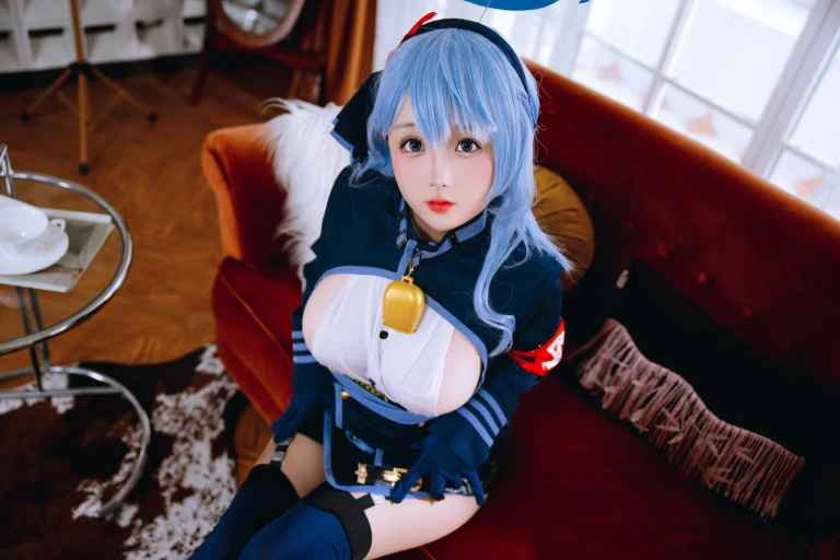 日奈娇(椎名莜)《天雨亚子》主题写真：107张全套美图