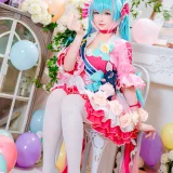 星之迟迟《2022年正片合集 情人节梦梦》主题写真：140张全套美图，含2个视频