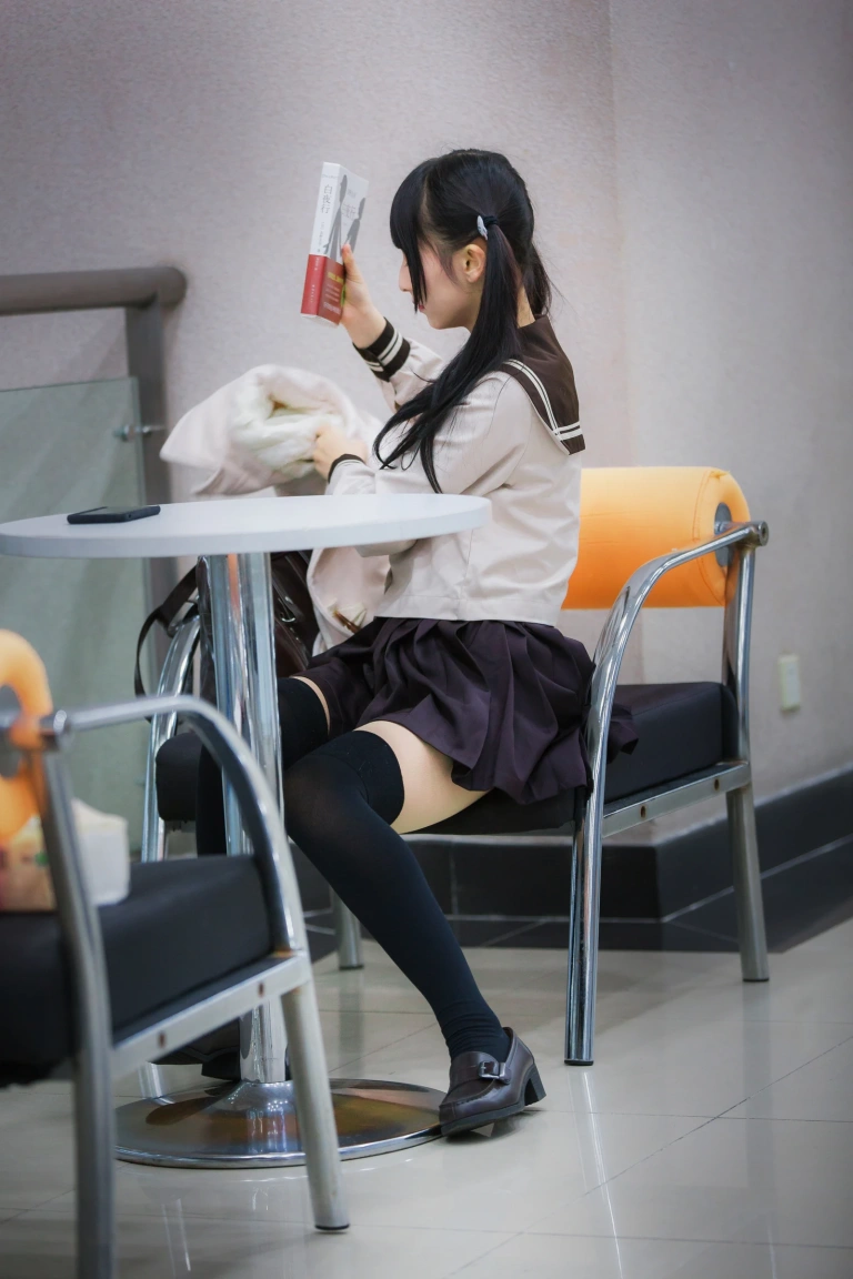 神楽坂真冬《私人定制《捆绑》》主题写真：233张全套美图，含1个视频