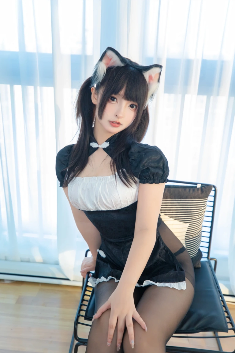 神楽坂真冬《第五季 序号30：《猫猫女仆》》主题写真：75张全套美图，含2个视频