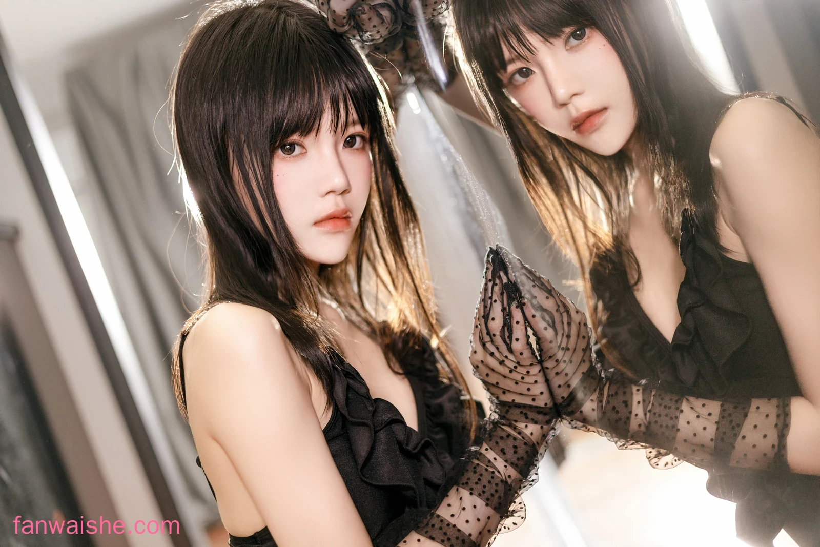 桜桃喵 桜桃喵 NO.169 - 2023年12月 银色高跟鞋(26p