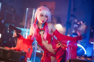 果咩酱《楪祈 电子图》主题写真：25张全套美图