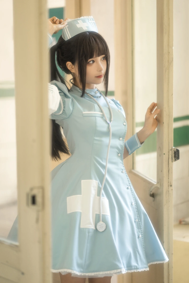 蠢沫沫《小护士》主题写真：140张全套美图