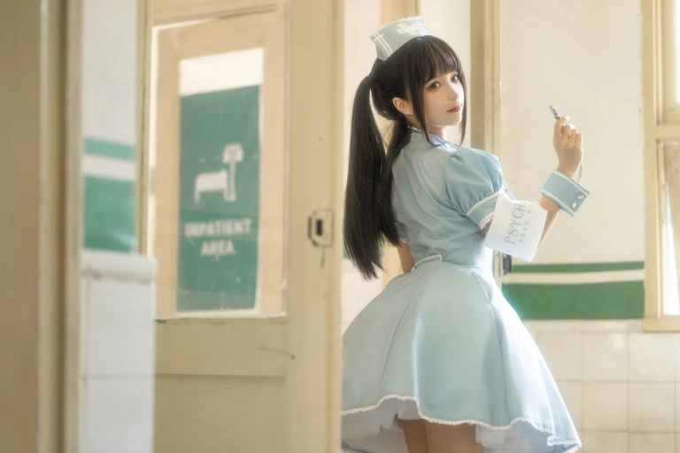 蠢沫沫《小护士》主题写真：140张全套美图