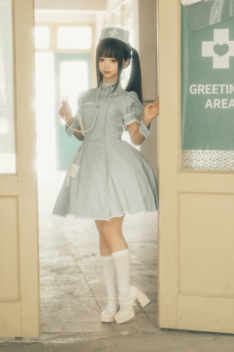蠢沫沫《小护士》主题写真：140张全套美图