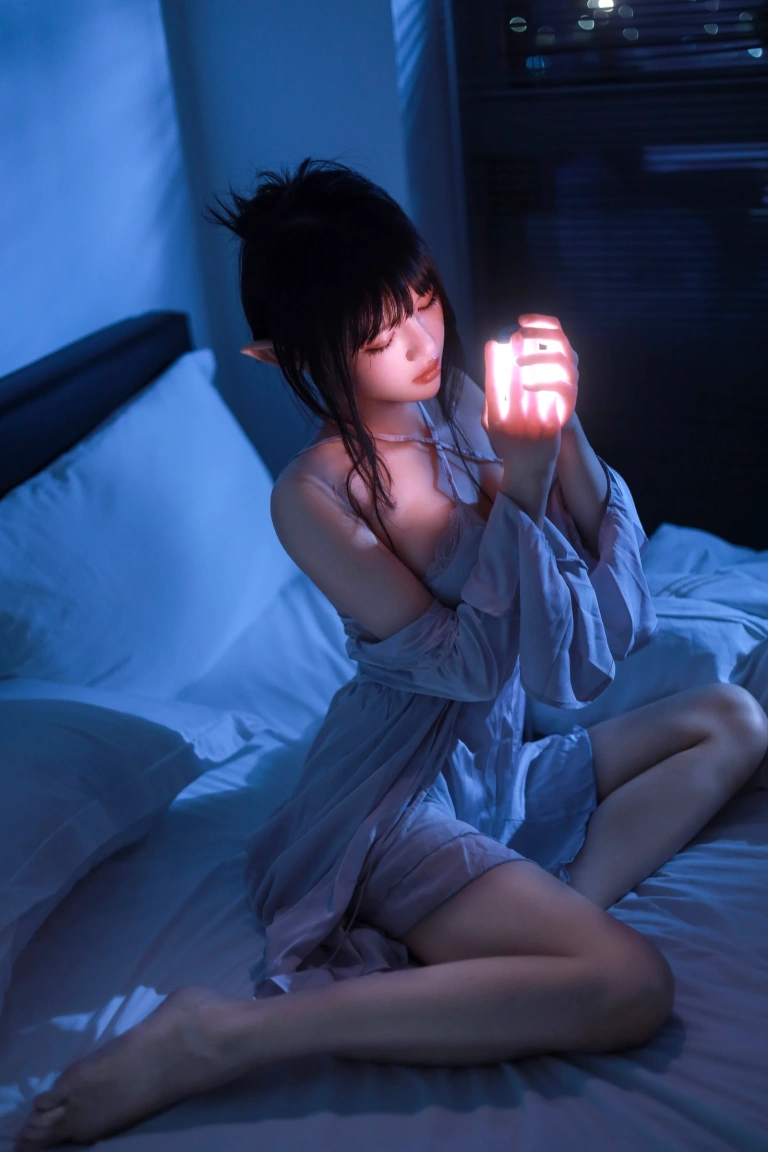 桜桃喵《盏月（两个色调）》主题写真：76张全套美图