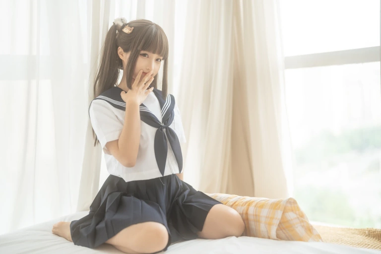 蠢沫沫《被窝JK》主题写真：15张全套美图，含1个视频