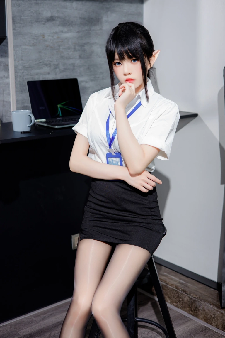 桜桃喵《精灵OL》主题写真：46张全套美图，含1个视频