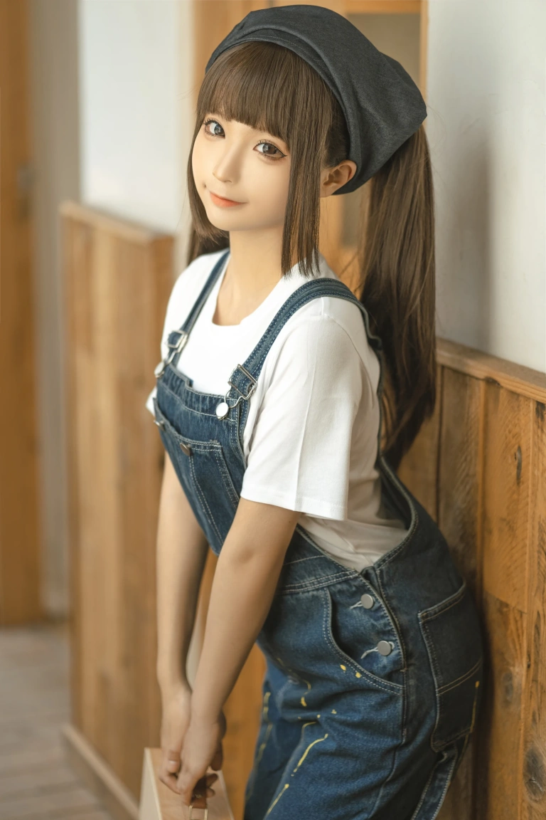 蠢沫沫《小画家》主题写真：110张全套美图