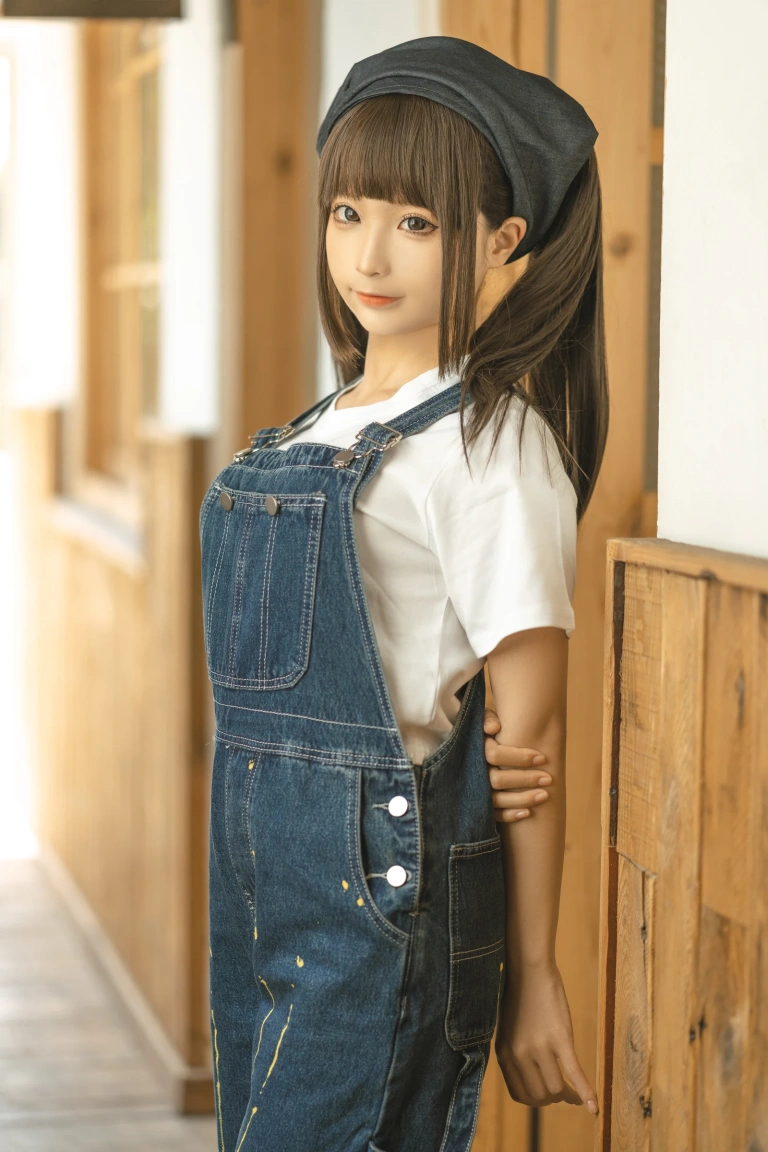 蠢沫沫《小画家》主题写真：110张全套美图