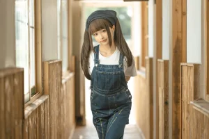 蠢沫沫《小画家》主题写真：110张全套美图