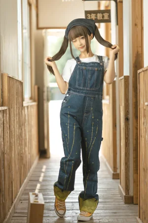 蠢沫沫《小画家》主题写真：110张全套美图