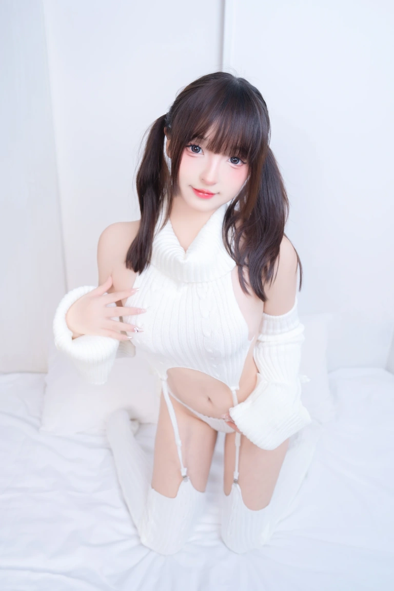 神楽坂真冬《第五季 序号36：《斩男毛衣》》主题写真：75张全套美图，含2个视频