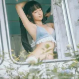 蠢沫沫《大巴车》主题写真：130张全套美图
