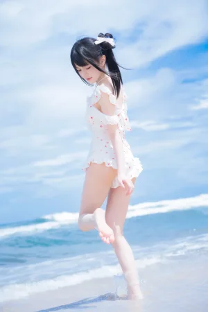 桜桃喵《雪顶冰淇淋》主题写真：17张全套美图