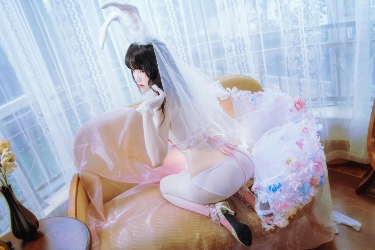 桜桃喵《花嫁兔》主题写真：54张全套美图，含2个视频
