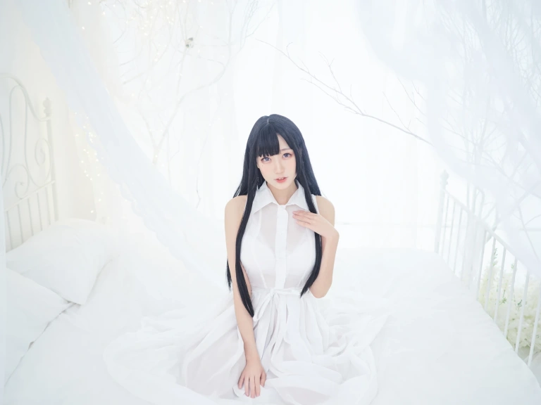 周叽是可爱兔兔《恶魔姐姐》主题写真：10张全套美图