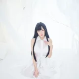 周叽是可爱兔兔《恶魔姐姐》主题写真：10张全套美图