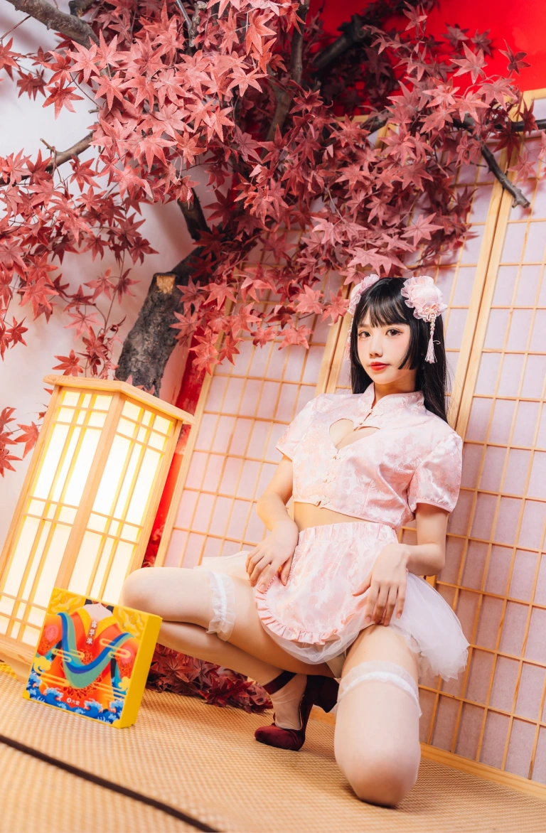 果咩酱《中国风 电子图》主题写真：21张全套美图