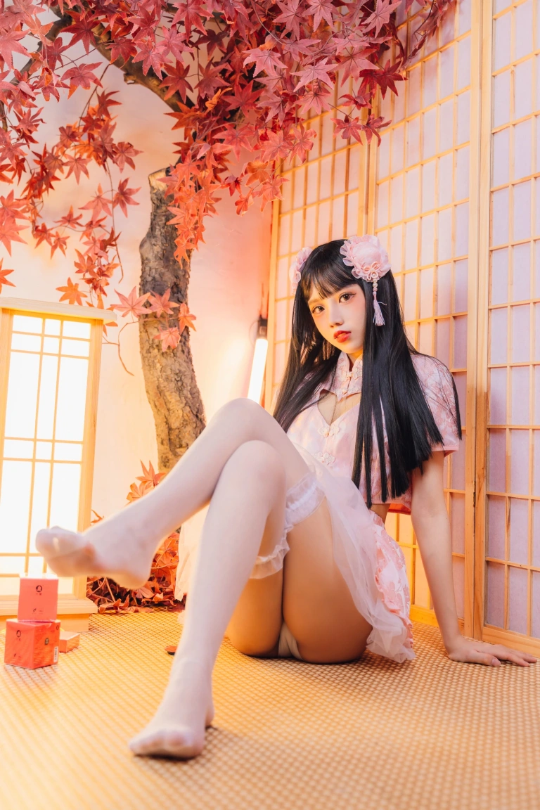 果咩酱《中国风 电子图》主题写真：21张全套美图