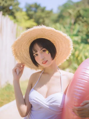 念雪《白色泳衣》主题写真：30张全套美图