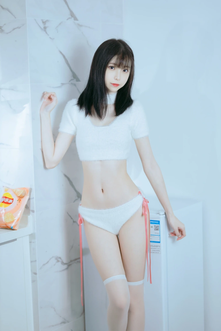 许岚《纯欲毛衣》主题写真：40张全套美图